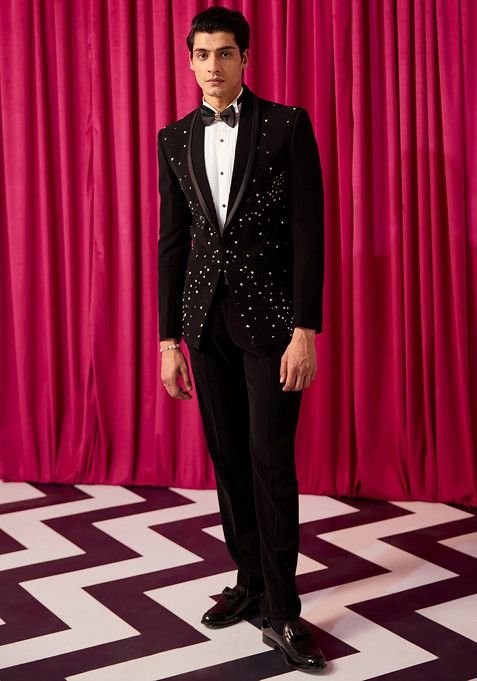 Black Embroidered Onyx Tuxedo Set For Men