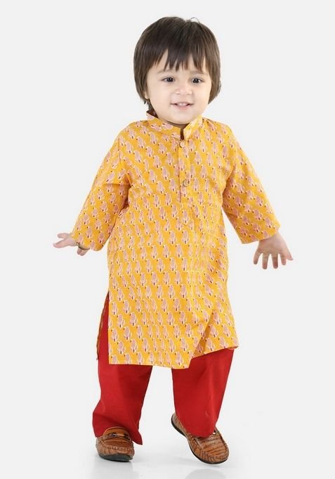 Yellow Printed Kurta With Pants (Set of 2)