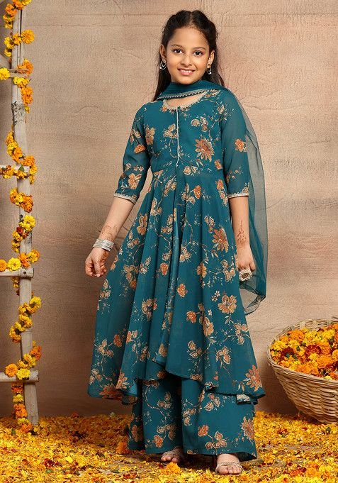 Green Floral Print Kurta With Pants And Dupatta (Set of 3)